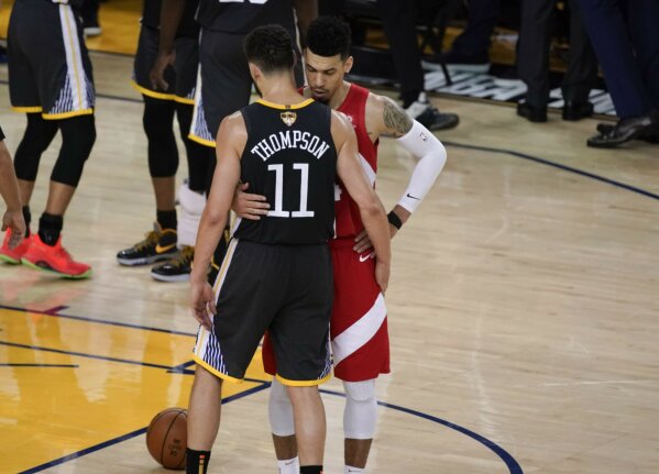 Klay Thompson sustains torn left ACL in Warriors loss AP News